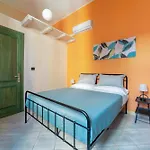 Central-guest-house Apartment
