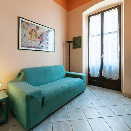 Central-guest-house Apartment